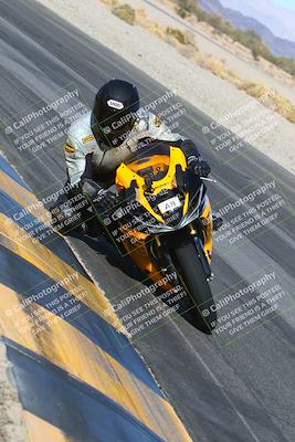 media/Jan-13-2024-SoCal Trackdays (Sat) [[9c032fe5aa]]/Turn 14 Inside (150pm)/